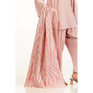 Chal de Seda Teñido Jacquard SH-25-116 con Patrón Tejido Impreso Digitalmente para la Temporada de Invierno - Product Image 2