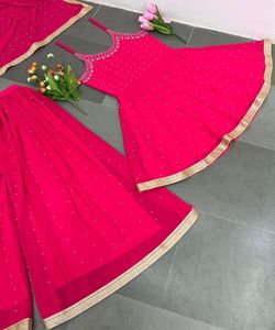 Les femmes indiennes et pakistanaises portent des vêtements pour la boutique du magasin avec le prix de gros Tissus de soie brodés et imprimés Vêtement de festival - Product Image 3