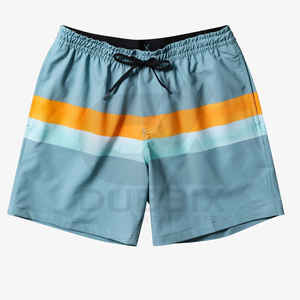 กางเกงขาสั้นชายหาดแห้งเร็วมาใหม่พร้อมโลโก้ที่กำหนดเองสไตล์ถนนสูง - Product Image 1