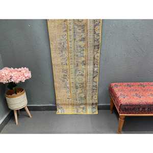 พรมวินเทจขนาด 1.9x6.4 ฟุต, พรมตุรกีแบบ Runner, พรมลายดอกไม้สีเหลืองน้ำเงิน - Product Image 1