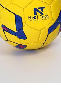 Balón de entrenamiento de fútbol de Next Tech Industries, material de PU para fines de entrenamiento con diseño personalizado y logotipo personalizado - Product Image 5