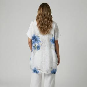 Oversized V-Neck <b>Tunic</b> with Pockets, Sequins, and Floral Print – 100% <b>Linen</b> - Product Image 2