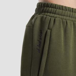Pantalon en cuir véritable Axis Strike (Olive) – Pantalon cargo tendance pour l'entraînement, logo personnalisable, fermeture éclair, taille mi-haute – Tailles XL à 6XL - Product Image 5