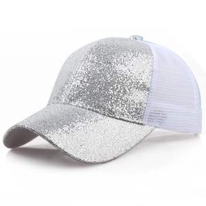 Casquettes de golf et de baseball unisexes à faible MOQ, logo brodé personnalisé, 6 panneaux, trous perforés au laser, polyester imperméable, casquette de camionneur - Product Image 1