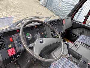 Mercedes-Benz 1722 4x2 de 1991, dispensador Atlas ARK 122 con gancho de hebilla, ex-escuadrón de bomberos - Product Image 5