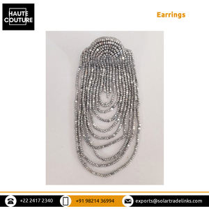 ต่างหูแบบห้อยสำหรับผู้หญิง,ต่างหูแบบปักด้วยมือปรับแต่งได้สำหรับรูปร่างพวงมาลัยสีเงินสีเทา3ตัดลูกปัด - Product Image 6