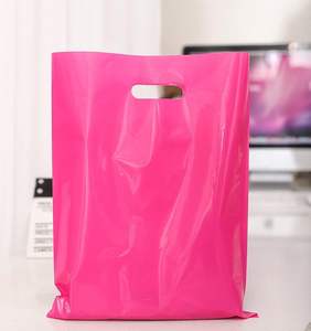 Bolsas con asa troqueladas de PE impresas personalizadas al por mayor de fábrica vietnamita para bolsas de plástico para embalaje de Productos Personales y de supermercado - Product Image 5