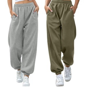 Pantalones Deportivos Holgados y Anchos para Mujer, Pantalones Cargo de Moda, Fabricados en Pakistán - Product Image 1