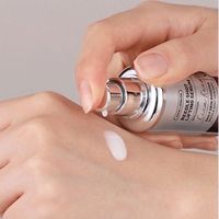 Sérum Visage Coréen VT Reedle Shot Lifting Anti-rides Éclaircissant à la Niacinamide 30ml Ampoule