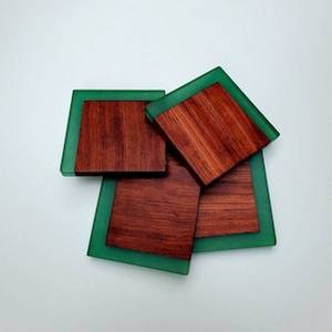 Posavasos de resina Marina Resina de alta calidad personalizable para usos domésticos y de oficina Posavasos de resina epoxi de madera de acacia personalizado - Product Image 4