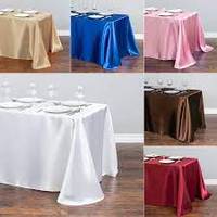 Vente chaude de haute qualité jetable Polyester Satin Linge de Table Noir Blanc Plaine Meilleur Vendeur Maison Restaurant Utiliser Exportation En Vrac