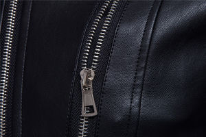 Chaqueta de Cuero Genuino Personalizable para Hombre en Negro, Estilo Primavera Cortavientos con Cremallera Frontal, Chaqueta Moderna para Hombre - Product Image 5