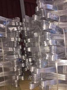 แขวนเสื้อผ้าอย่างประณีตและสวยงามด้วยที่แขวนเหล็กป้องกันสนิม - Product Image 2