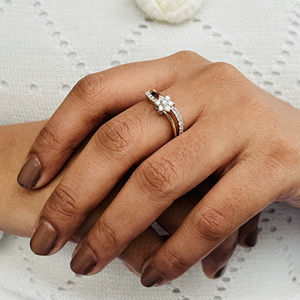 Anillo de diamantes naturales con flor doblada de oro rosa al por mayor, joyería de compromiso brillante redonda con claridad GGL certificada H I Color SI3 I1 - Product Image 1