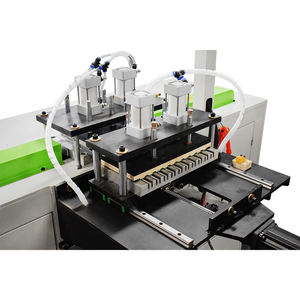 Machine à rainurer automatique JUNDE 750 mm pour panneaux en aluminium, rainurage de panneaux, rainurage de bord de panneaux entiers - Product Image 6