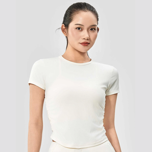 T-shirt côtelé coupe ajustée pour femmes OEM Maillot de gym et de yoga de style sportif avec logo imprimé pour l'été - Product Image 2