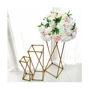 Juego de 3 centros de mesa de diferentes tamaños, diseño de tendencia, centro de mesa de cristal y metal para accesorios de decoración de boda - Product Image 4