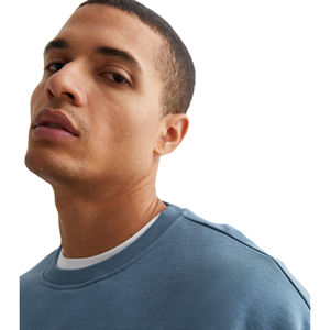 Sweat-shirt en molleton français uni personnalisé à col rond, coupe régulière, 100% coton, épaules tombantes, écologique, respirant, luxe pour homme - Product Image 4