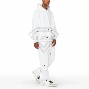 Traje de sudor desgastado personalizado Sudadera con capucha Conjunto de pantalón apilado Hombres Joggers acampanados Chándales Conjuntos de Jogger de dos piezas para hombres - Product Image 3