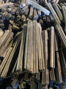 BambooFusion Briquettes fabriquées à la machine à éclairage rapide Clean Burn Charcoal 7850J Calory White Ash OEM Vietnam Fournisseur - Product Image 5