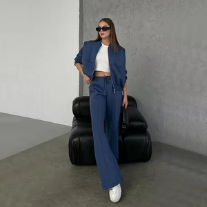 Ensemble survêtement pour femme, sweat-shirt et pantalon de survêtement en molleton de coton lourd avec logo personnalisé brodé, coupe ample, 2 pièces, streetwear - Product Image 3