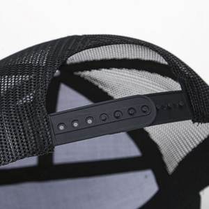 Casquette de baseball bicolore à 5 panneaux avec logo personnalisé de haute qualité Chapeaux de camionneur de sport de haute qualité pour hommes Motif de lettres Tissu commun - Product Image 3