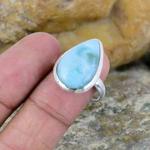 แหวนเวอร์เมิลเงินสเตอร์ลิง925ทำด้วยมือดีไซน์คลาสสิกที่ไม่เหมือนใครพร้อมตัวเรือนอัญมณีลาริมาร์ธรรมชาติ - Product Image 6