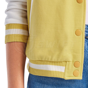 Blouson universitaire personnalisé pour femme – Hiver – Qualité supérieure – Design unique – Extérieur en coton tricoté respirant – Séchage rapide – Amovible - Product Image 6
