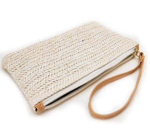 Sac à main en paille tressée fait main avec logo personnalisé et fermeture éclair pour femme, idéal pour l'été, la plage, les voyages, et comme sacoche décontractée pour téléphone portable - Product Image 5