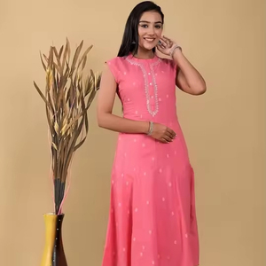 Nouvelle conception 2024, motifs ethniques, design tissé, col mandarin, détails de travail au fil, coton, coupe trapèze, sans manches, lavable à la main, Kurta - Product Image 1