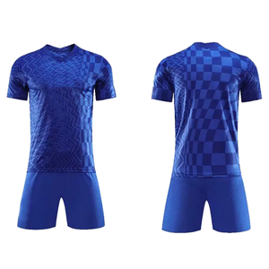 ชุดนักฟุตบอลทำจากโพลีเอสเตอร์100% พิมพ์โลโก้ตามสั่ง - Product Image 5