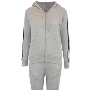 Survêtements respirants pour femmes, ensemble deux pièces, 100% coton, survêtement court avec capuche, vêtements durables pour femmes, service OEM - Product Image 3