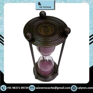 Reloj de arena de latón vintage elegante, temporizador de arena, decoración náutica para oficina, escritorio reflexivo, opción de regalo, reloj de estilo marino - Product Image 2