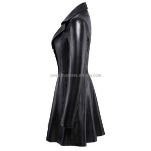 Manteau en similicuir coupe évasée pour femme – Blazer en cuir noir élégant à revers crantés, manches longues bouffantes et jupe intégrée, coupe ajustée - Product Image 2