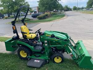 Mejor oferta: Implementos para cortacésped John Deere 1025R 120R de 25 HP con plataforma de 60 pulgadas, enganche rápido de conexión automática y caja de balasto de montaje medio. - Product Image 2