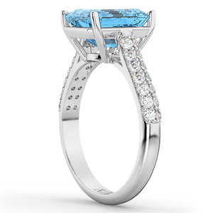 Anillo de Oro Blanco de 14K con Topacio Azul Talla Esmeralda y Diamantes de 5.54ct - Joyería de Lujo - Product Image 1