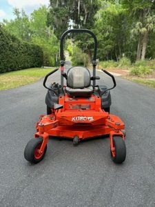 Cortadora de Césped Kubota GR2120 de Alta Resistencia, 21HP, Diésel, 4x4, Tractor con Plataforma de Corte Ancha para Mantenimiento Agrícola, en Venta - Product Image 3
