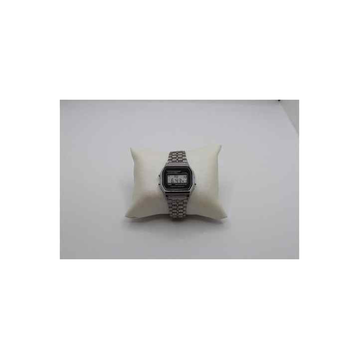 Unisex Digital Retro Wristwatch---- Digital Watch 1987 Retro Digital Silver Color With Metal Strap ---