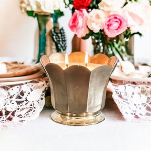 Flor en forma de metal decorativo de lujo vela recipiente dorado antiguo directo de fábrica Navidad usado - Product Image 5