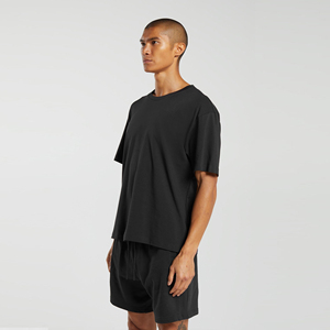 เสื้อยืดแฟชั่นกลางแจ้งรุ่นใหม่ปี 2026 สวมใส่สบาย ทรงหลวมไหล่ตก ผ้าถักเนื้อนุ่ม สไตล์โอเวอร์ไซส์ สำหรับผู้ชาย - Product Image 3
