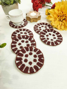 Juego de Posavasos de Té con Cuentas Hechos a Mano de Alta Calidad y Ecológicos, 6 Cuentas Blancas y Marrones, Logotipo Personalizado, Decoración Elegante para Mesa de Té/Café - Product Image 3