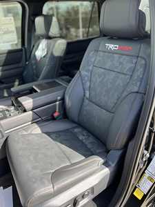 Toyota Sequoia TRD Pro d'occasion 2025 - Product Image 3