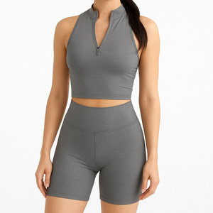Top corto con cremallera para mujer con pantalones cortos de motorista de cintura alta Conjunto de ropa deportiva de 2 piezas para gimnasio Yoga y Fitness 2026 - Product Image 1