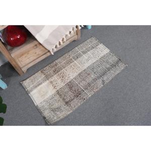 Tapis vintage 1,8 x 3,1 pieds, petit tapis turc, tapis oriental en laine noire - Product Image 4