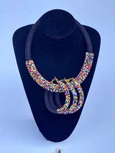 Collar de Cuentas con Bordado Artesanal para Mujer, Collar de Cuentas Moderno Hecho a Mano con Hermosas Cuentas, Perfecto para Fiestas - Product Image 4