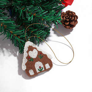 Poire perlée Ornements de Noël Cintres d'arbre sur le thème des fruits faits à la main uniques Décor de vacances de ferme rustique ou cuisine toute l'année - Product Image 1