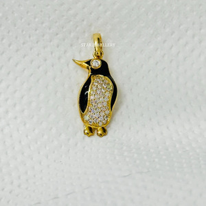 Pendentif pingouin en diamant naturel en or massif 14 carats Bijoux fins. - Product Image 4