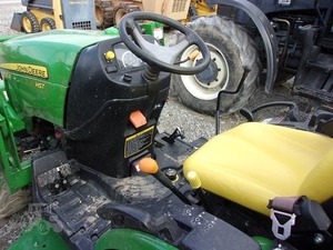 Tracteur à chenilles JOHHN DEERE 2025R 2015, moteur 21 CV avec boîte de vitesses et pompe - Product Image 6