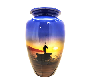Intitulé Last Cast Thème de pêche unique Belle urne d'un pêcheur au crépuscule faisant son casting final Un adieu approprié Navires - Product Image 3