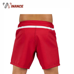Short de boxe MMA pour hommes pour adultes Logo personnalisé en polyester et élasthanne conçu pour le combat et l'entraînement Service OEM disponible - Product Image 2